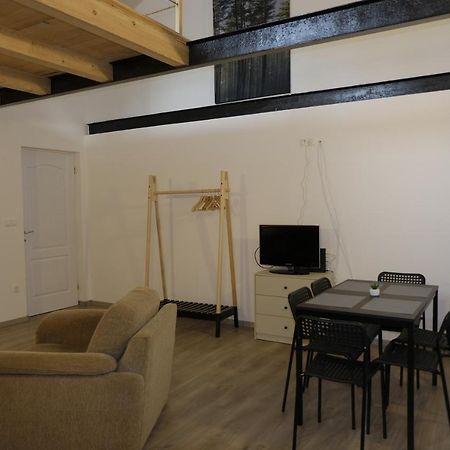 Kajari Apartmanhaz Balatonfokajar ภายนอก รูปภาพ