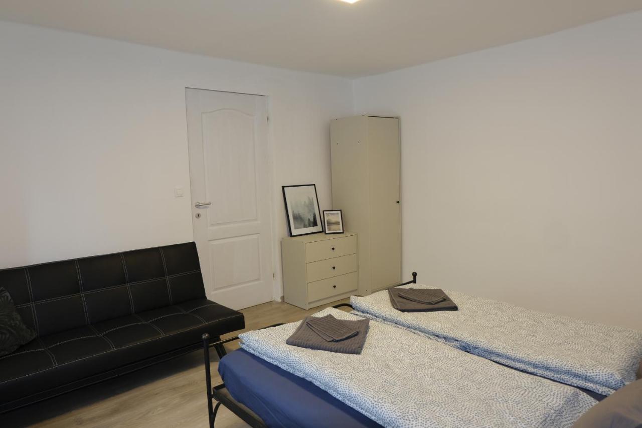 Kajari Apartmanhaz Balatonfokajar ภายนอก รูปภาพ