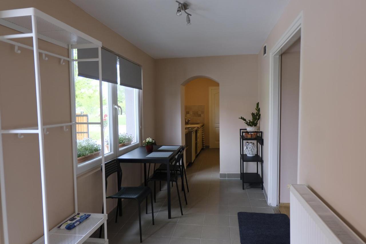 Kajari Apartmanhaz Balatonfokajar ภายนอก รูปภาพ